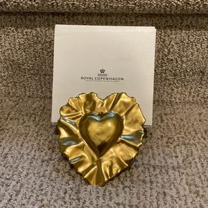 Royal Copenhagen Violise Lunn - porcelain heart white / gold
